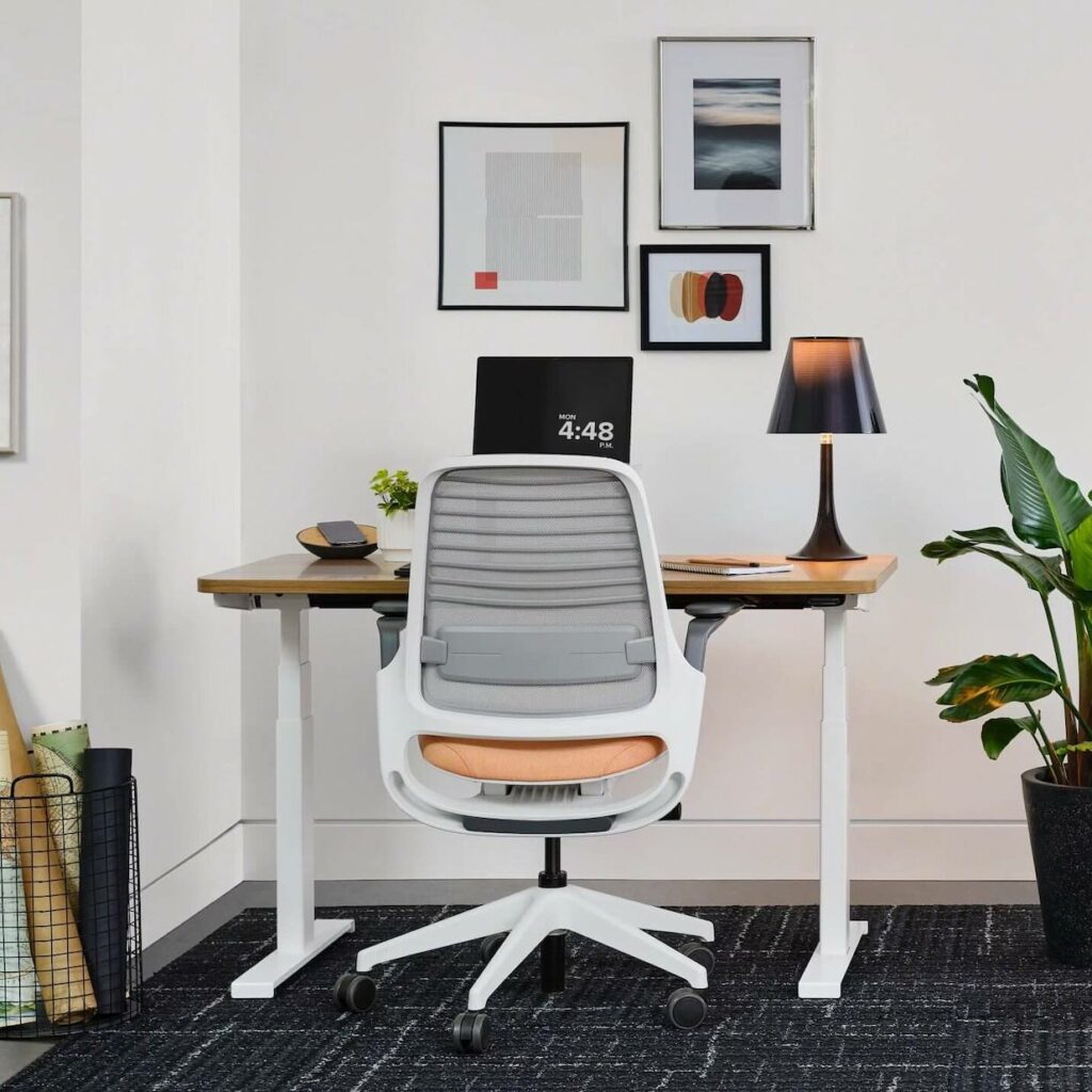 What to look for when buying an office chair? Which factors